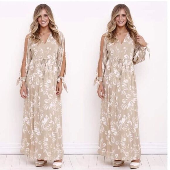 NWOT Ministry of Style Sahara Split Maxi Dress - Picture 1 of 9